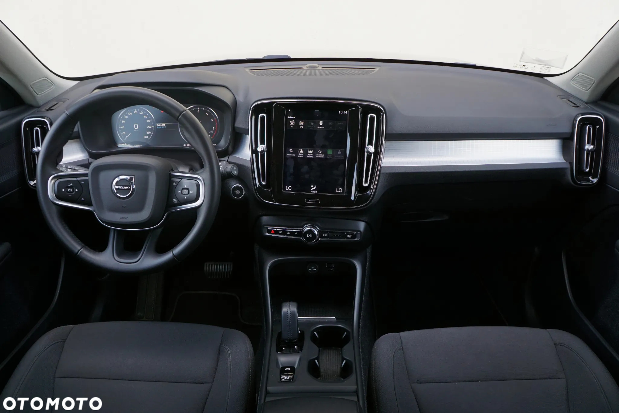 Volvo XC 40 T3 Momentum - 3