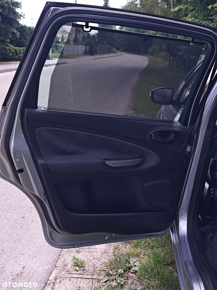 Ford S-Max 2.0 Titanium - 12