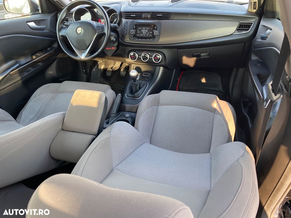 Alfa Romeo Giulietta 1.6 JTDM 16V - 14