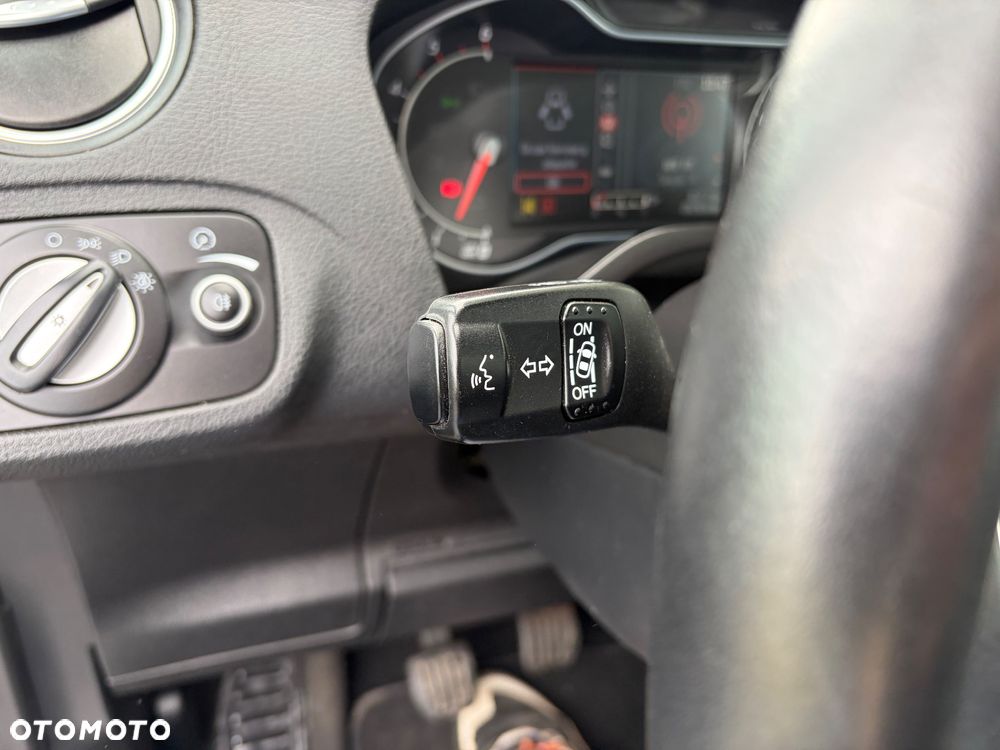 Ford S-Max 2.0 TDCi DPF Champions Edition - 17