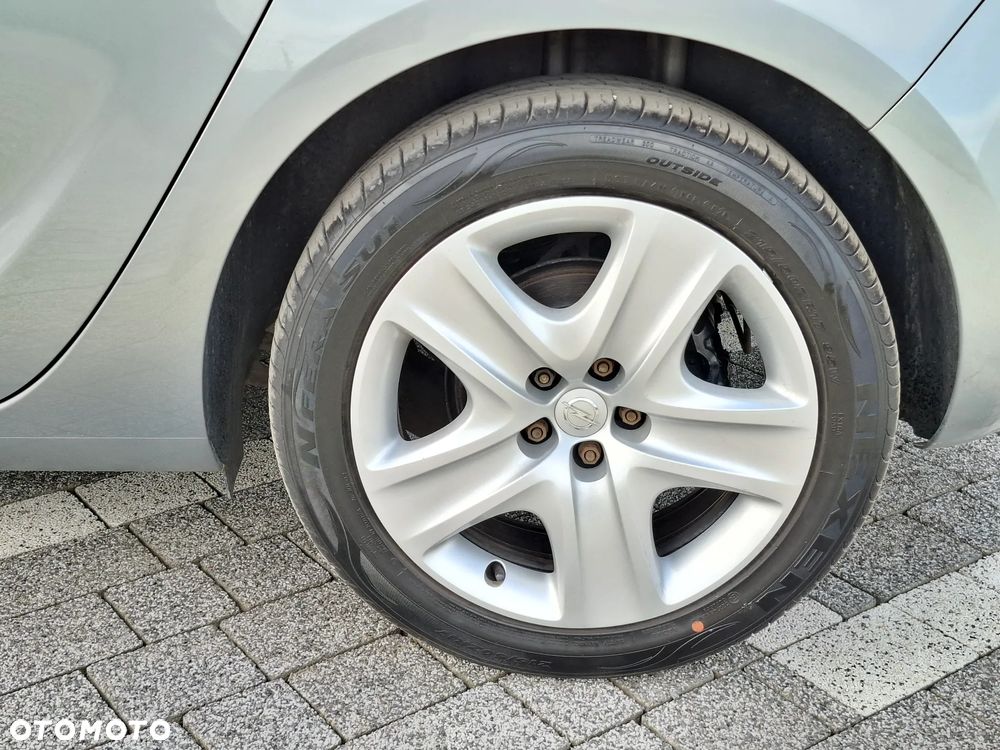 Opel Astra 1.4 T Cosmo - 9