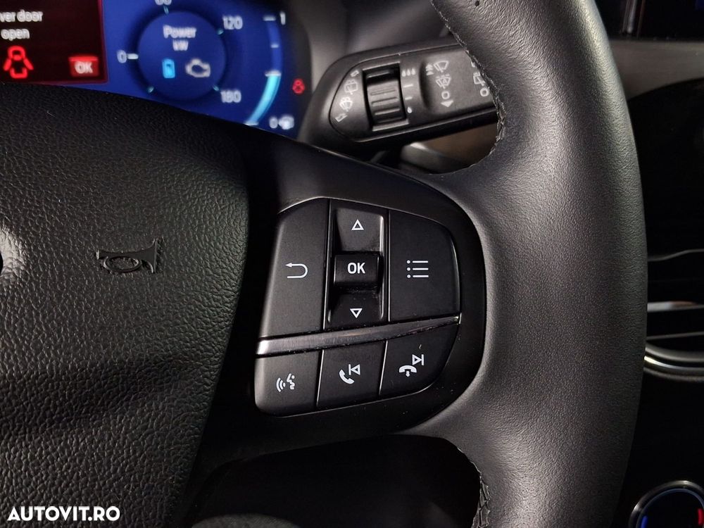 Ford Kuga - 17