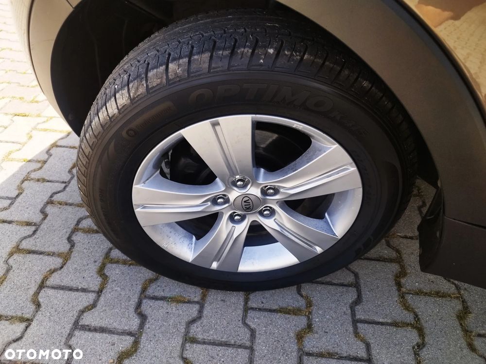 Kia Sportage 2.0 CVVT 2WD Attract - 11