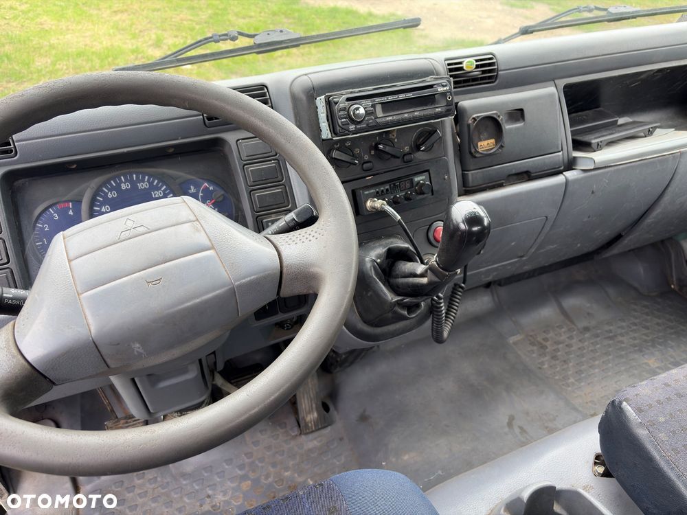 Mitsubishi Fuso Canter - 12