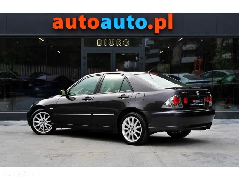 Lexus IS 200 Prestige - 4