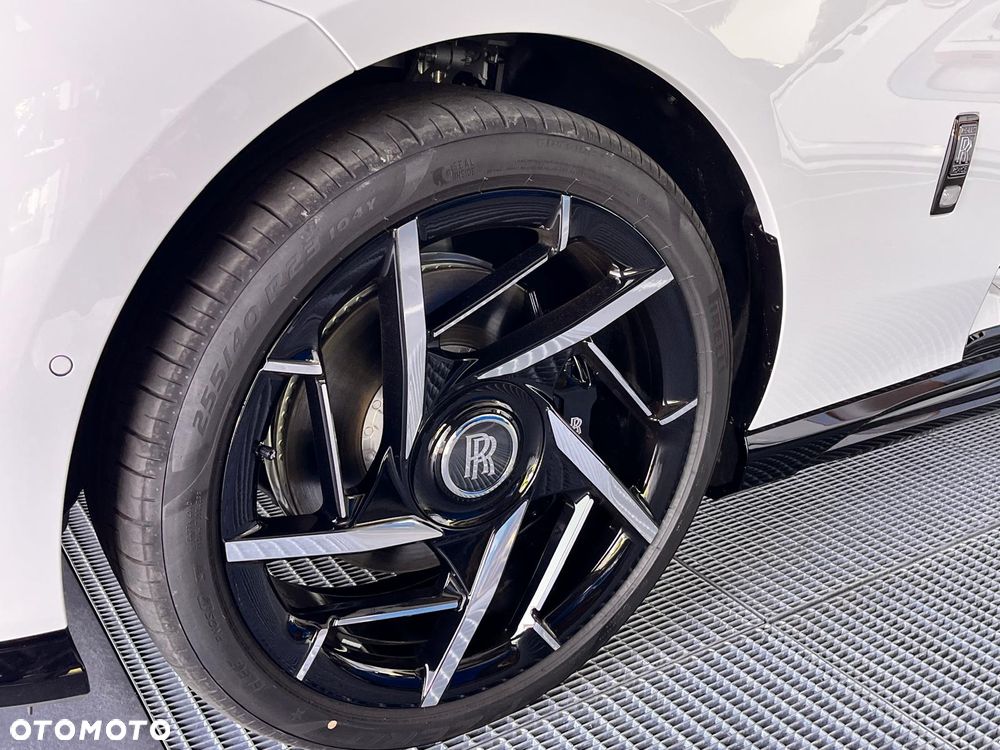 Rolls-Royce Spectre - 24