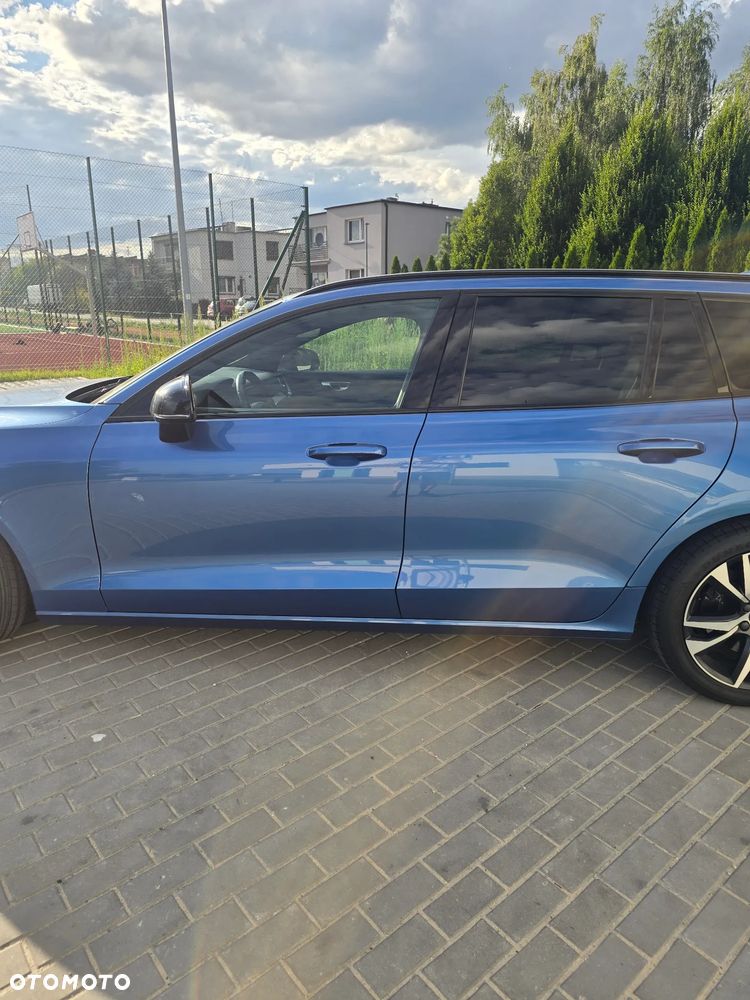 Volvo V60 B5 B AWD R-Design - 8