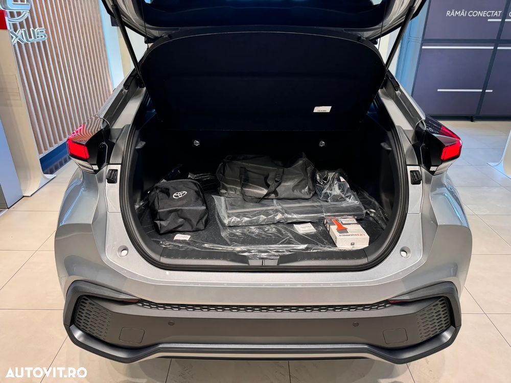 Toyota C-HR 1.8 HEV 140 CP 4x2 CVT Dynamic - 28
