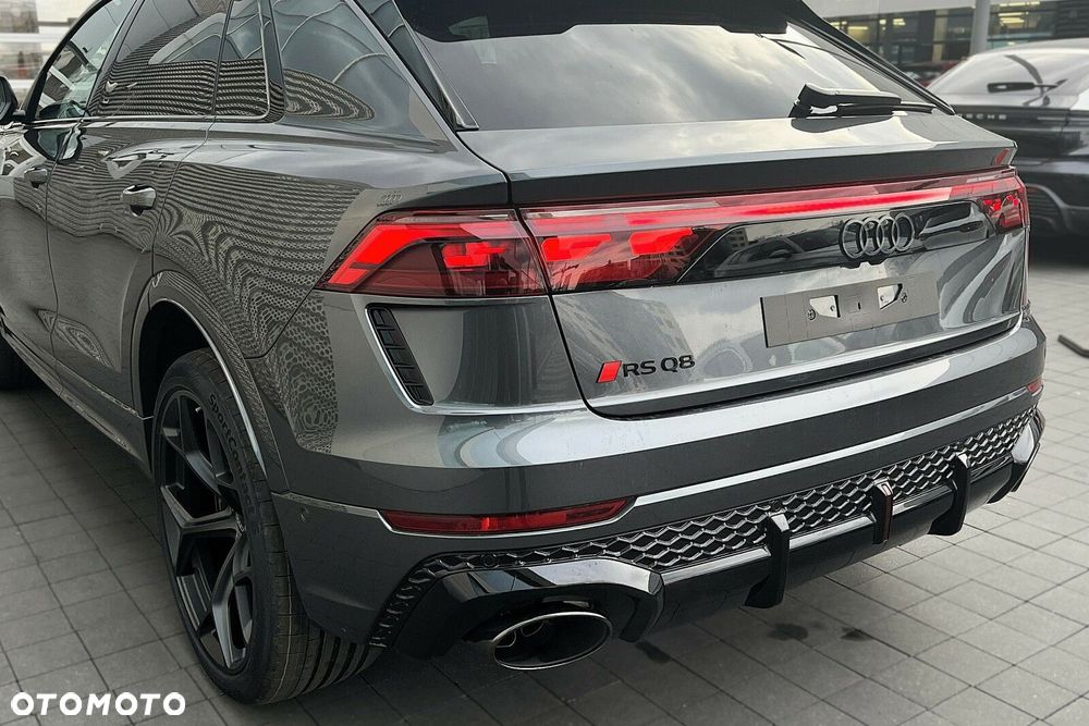 Audi RS Q8 - 14