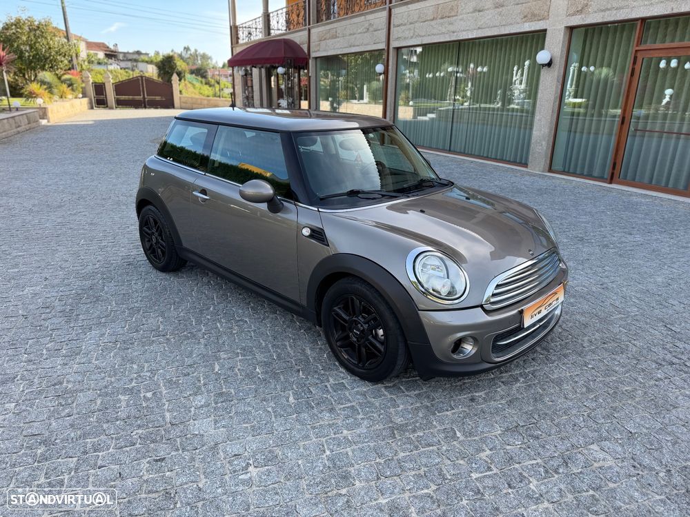 MINI 3 Portas Cooper D - 12