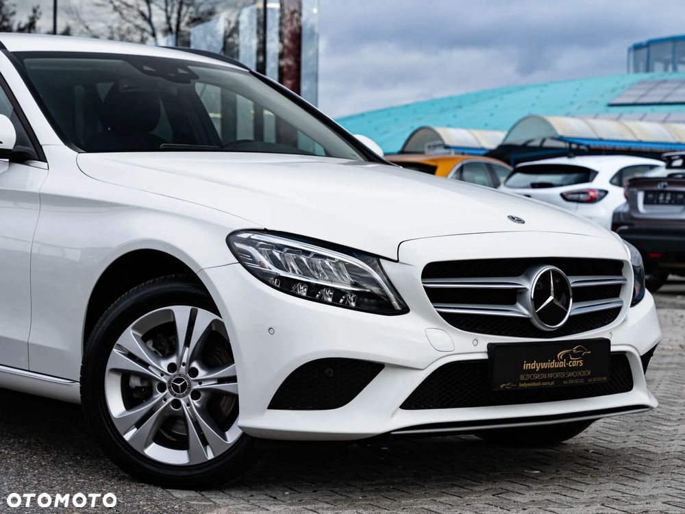 Mercedes-Benz Klasa C 220 d 4Matic T 9G-TRONIC Exclusive - 9