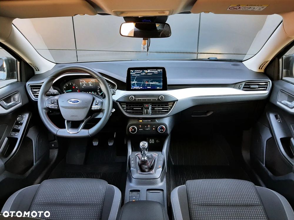 Ford Focus 1.0 EcoBoost Trend Edition - 20