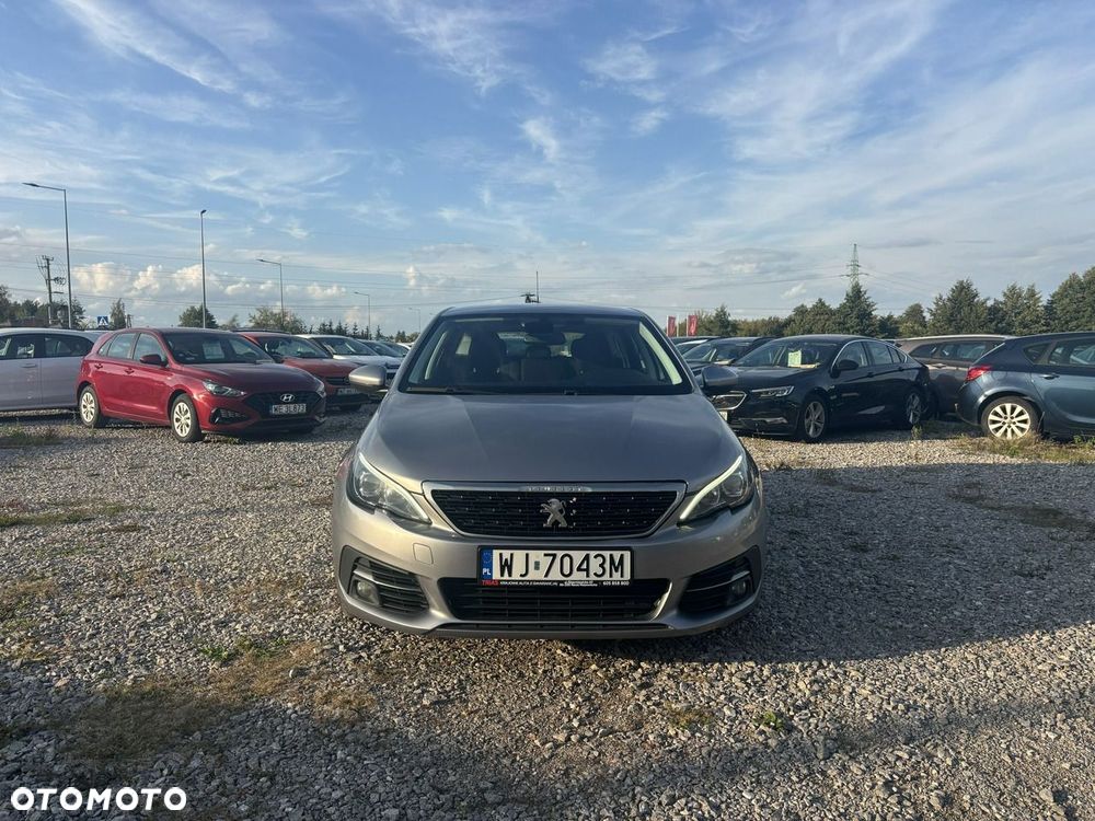 Peugeot 308 2017 photo 2