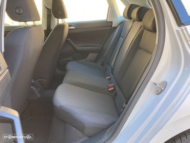 VW Polo 1.0 Confortline - 23