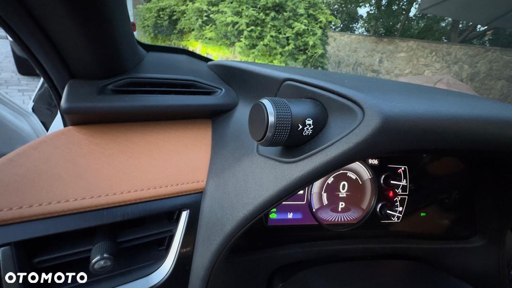 Lexus UX - 32