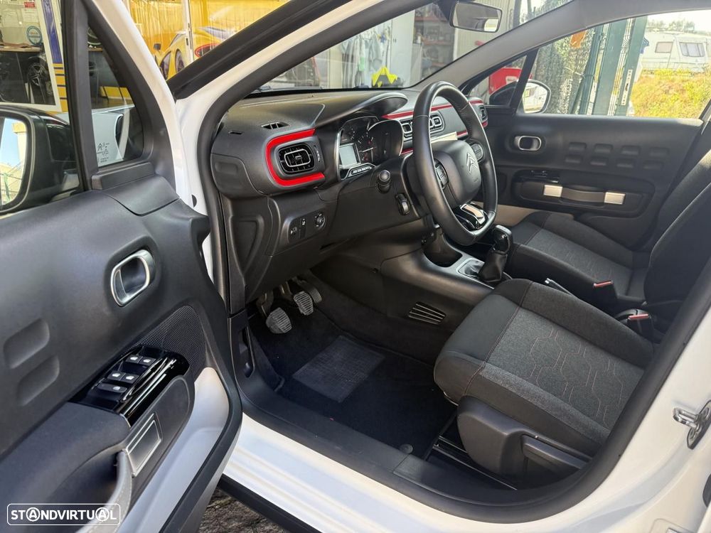 Citroën C3 1.2 PureTech Shine - 20