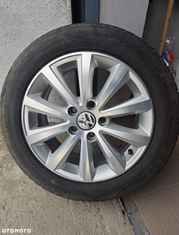 Volkswagen Touran 2.0 TDI Highline - 25