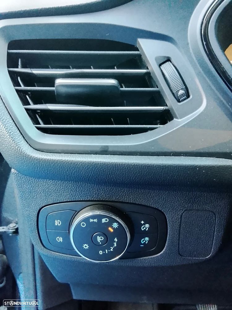 Ford Focus 1.0 EcoBoost MHEV ST-Line - 14