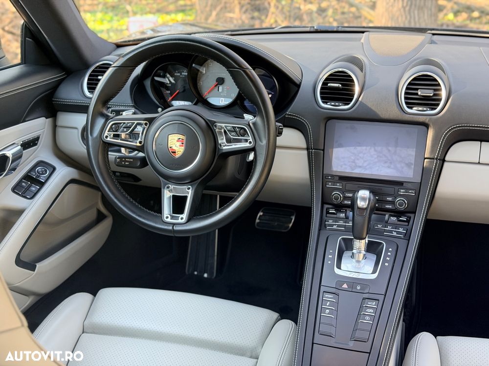Porsche Cayman S PDK - 12