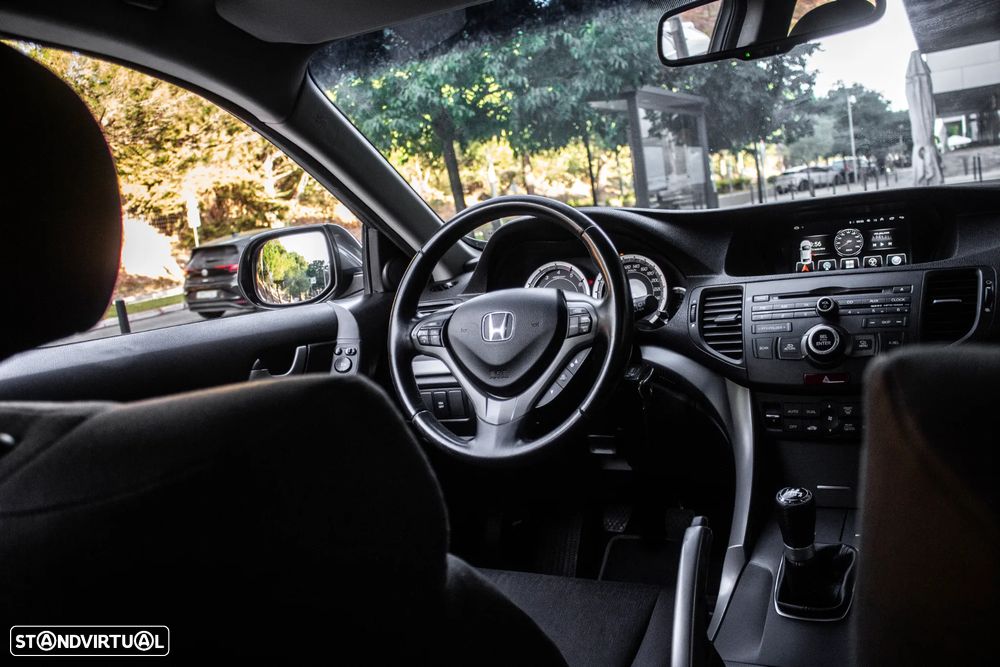 Honda Accord Tourer 2.2 i-DTEC Elegance - 28