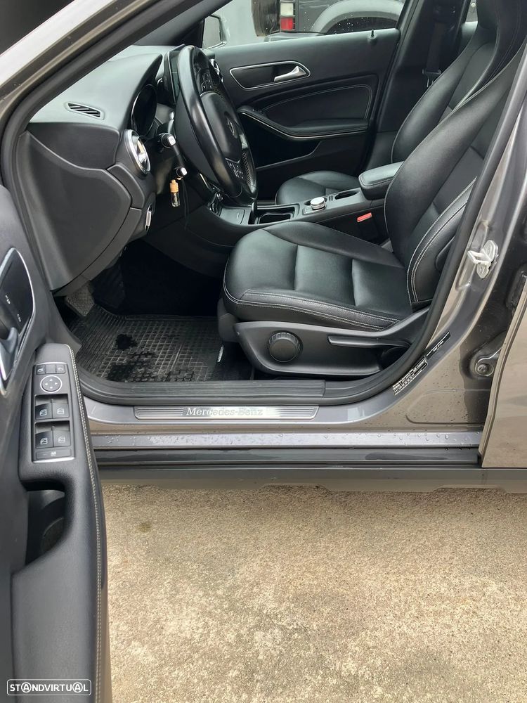 Mercedes-Benz GLA 200 - 17