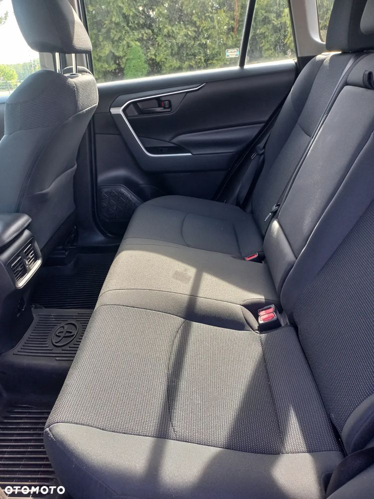 Toyota RAV4 - 7