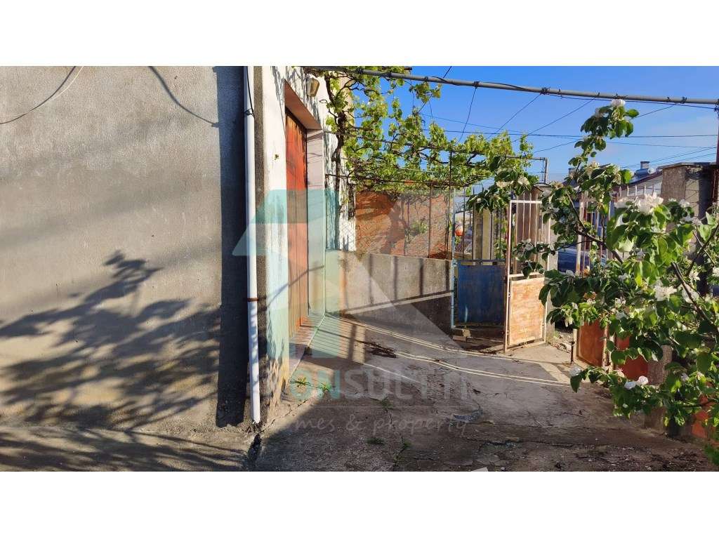 Terreno para construção de condomínio de 6 moradias - Grande imagem: 4/8