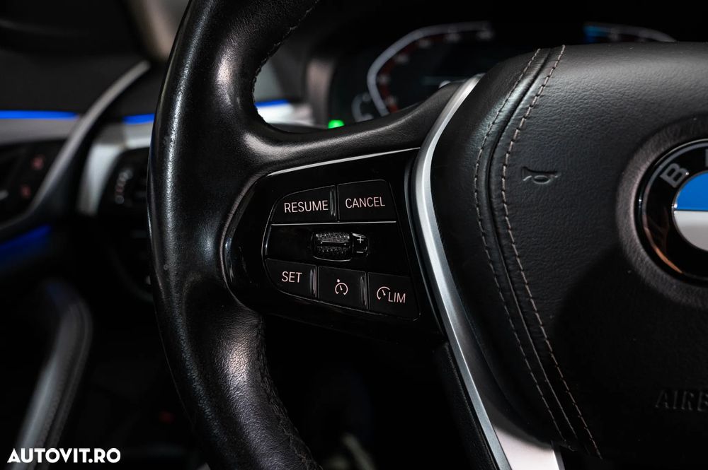 BMW Seria 5 520d Aut. Luxury Line - 20