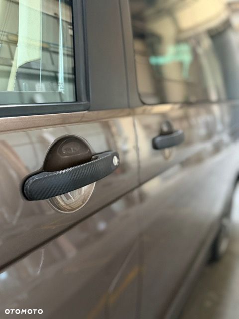 Volkswagen Multivan - 14