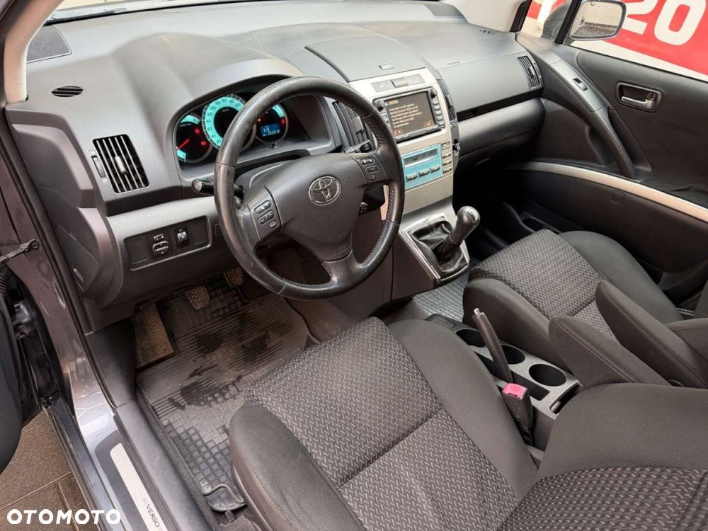 Toyota Corolla Verso 2.2 D-4D Premium + 7os - 19