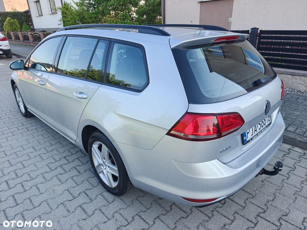 Volkswagen Golf - 28