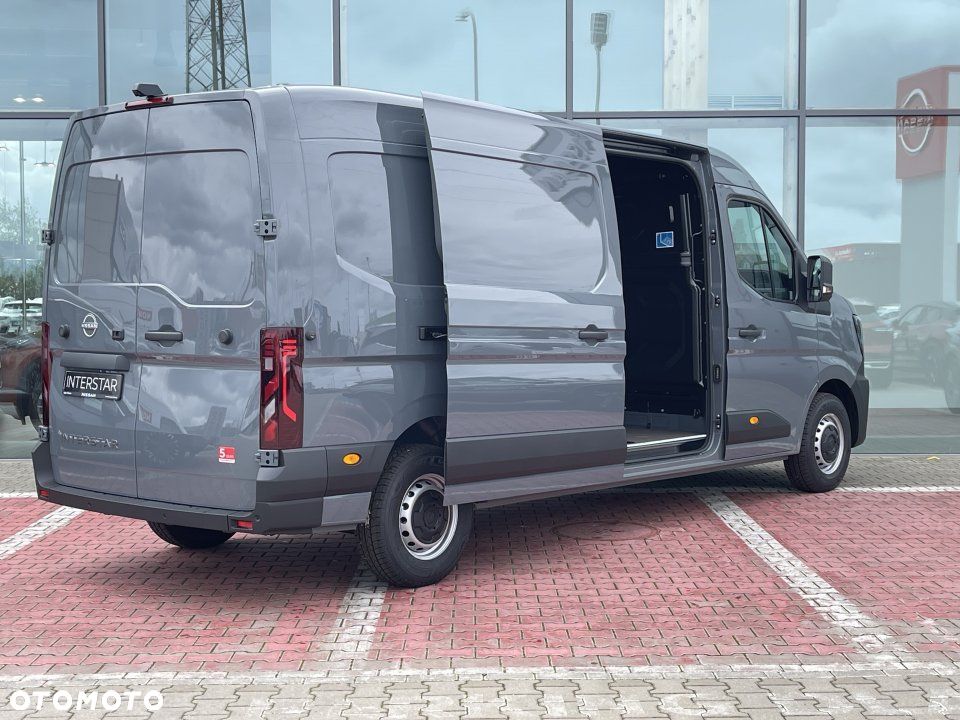 Nissan Interstar - 4