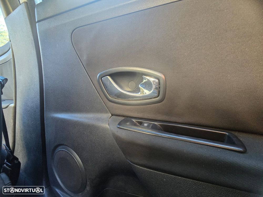 Renault Mégane Sport Tourer 1.5 dCi Dynamique SS - 17