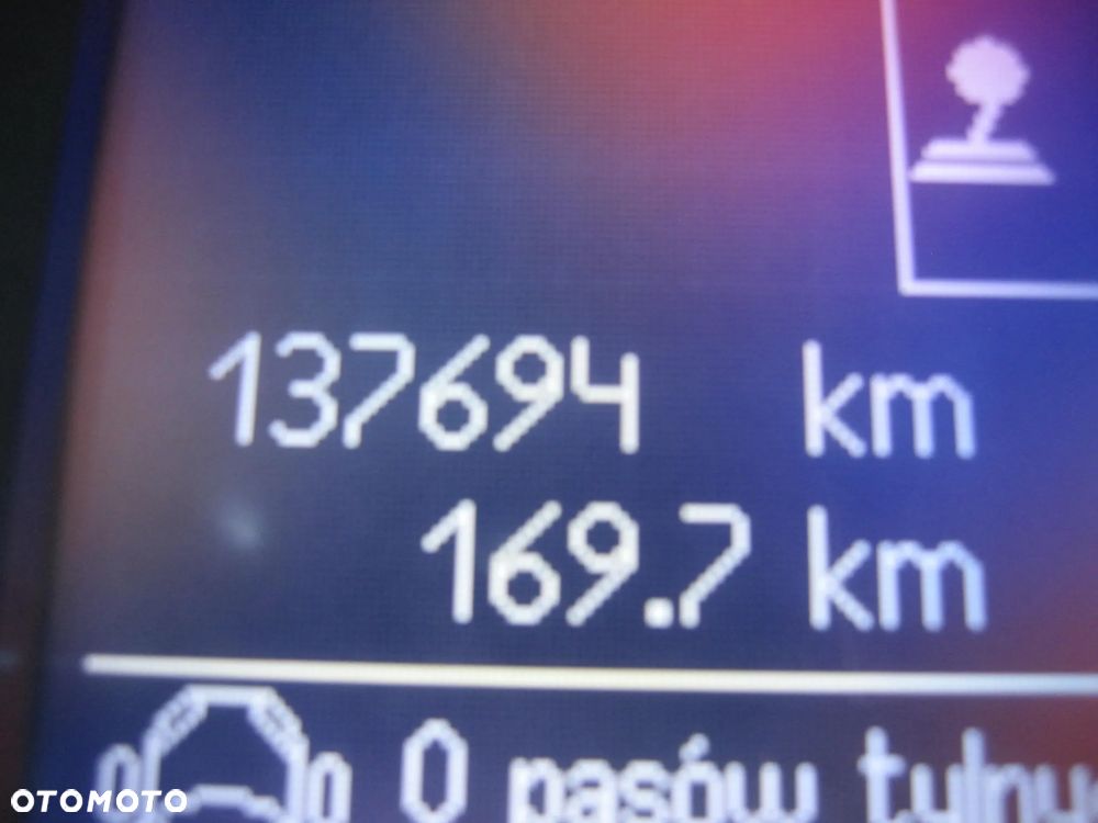Renault Laguna dCi 110 FAP Bose Edition - 4
