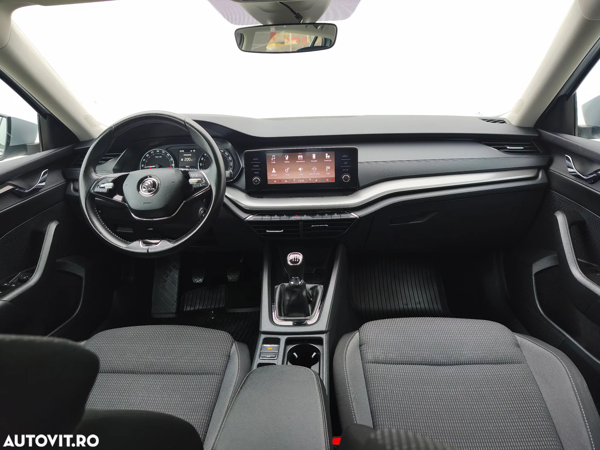 Skoda Octavia Combi 2.0 TDI Ambition - 19