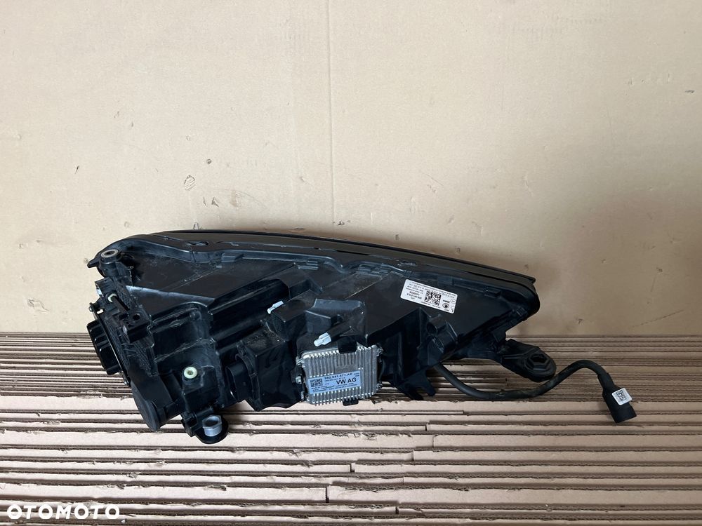 Skoda Fabia IV  Lampa Full Led lewa strona 6VB 941 015 A - 2