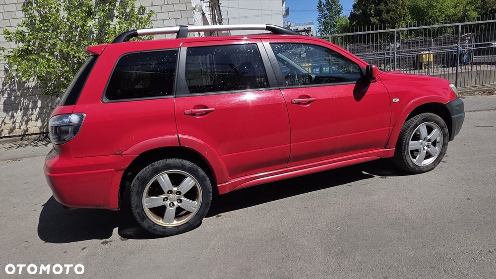 Mitsubishi Outlander 2.0 Turbo 4WD - 16