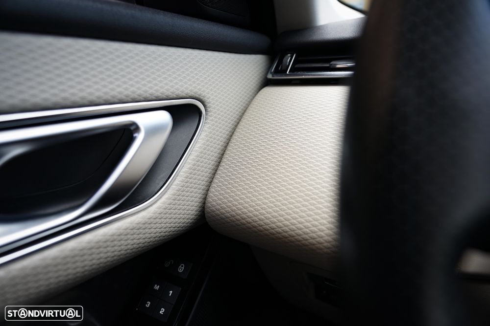 Land Rover Range Rover Velar 2.0 D S - 17