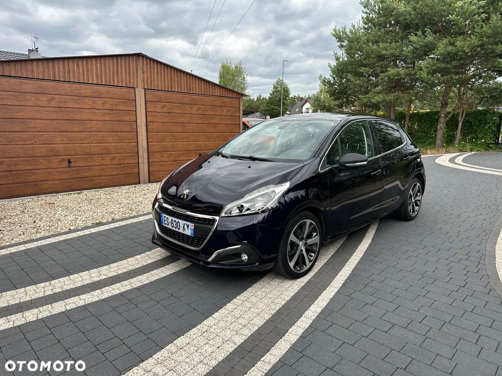 Peugeot 208 PureTech 110 Stop & Start EAT6 Signature - 13