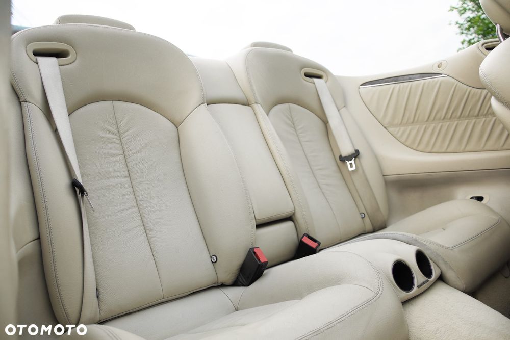 Mercedes-Benz CLK - 14