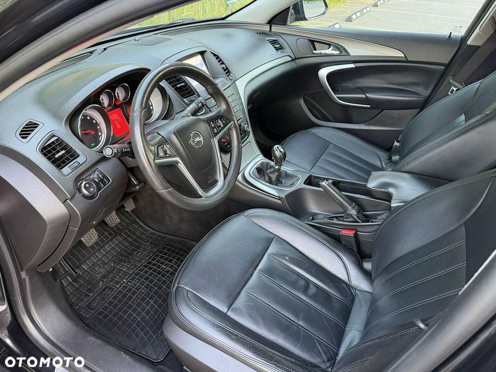 Opel Insignia - 14