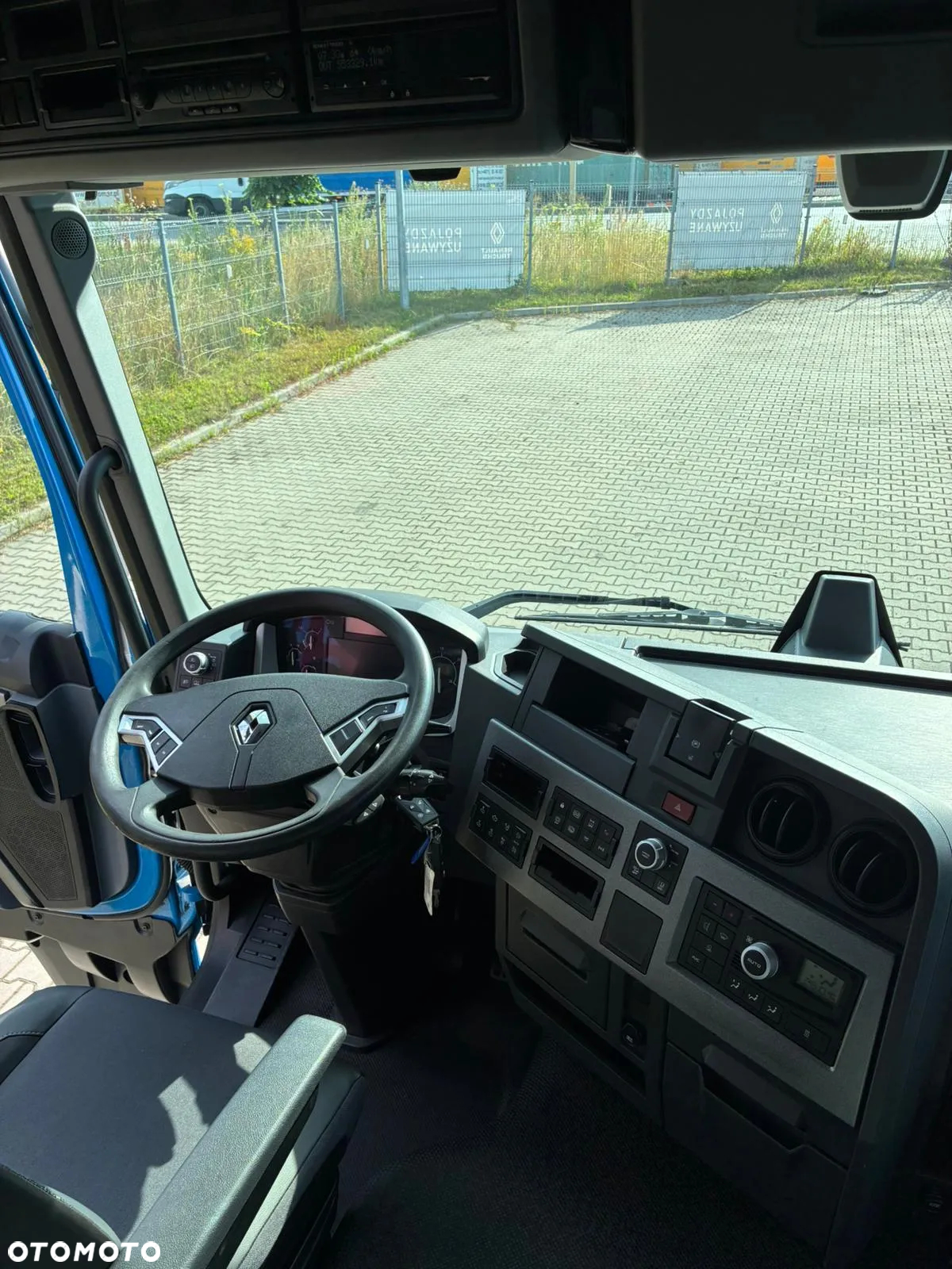 Renault T440 Sleeper Cab ADR - 10