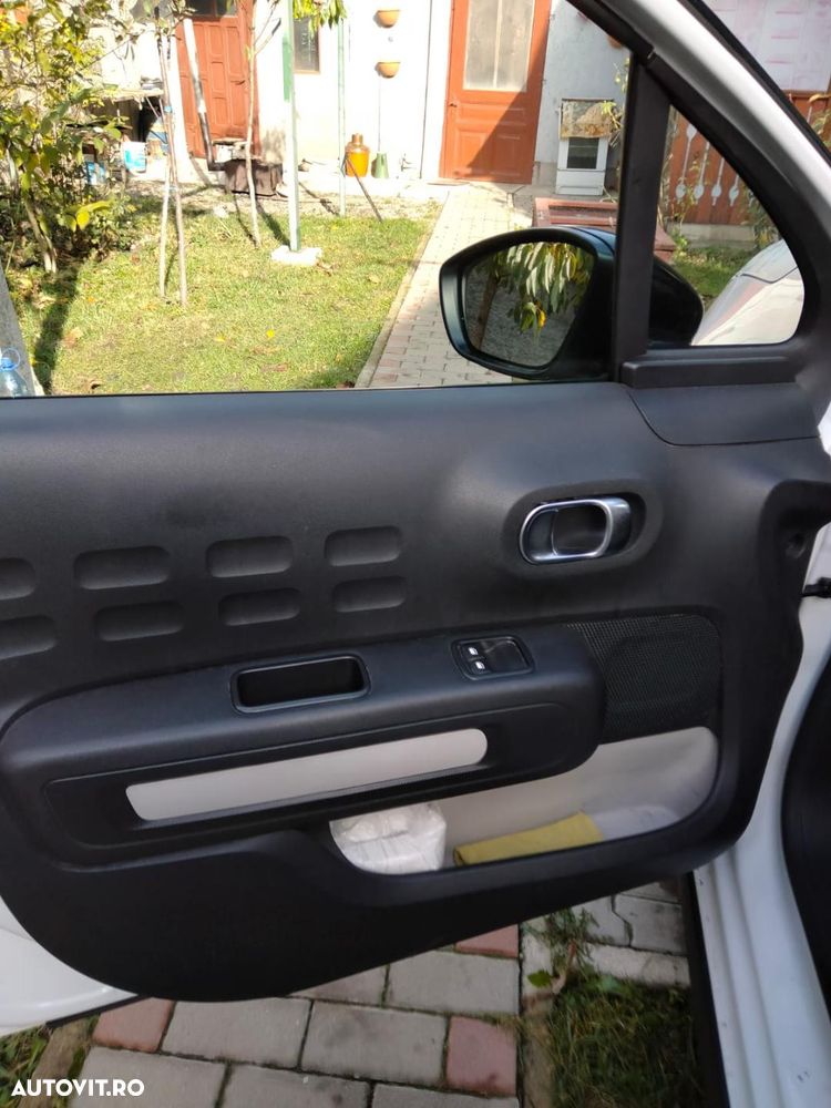Citroën C3 BlueHDi 100 S&S FEEL - 3
