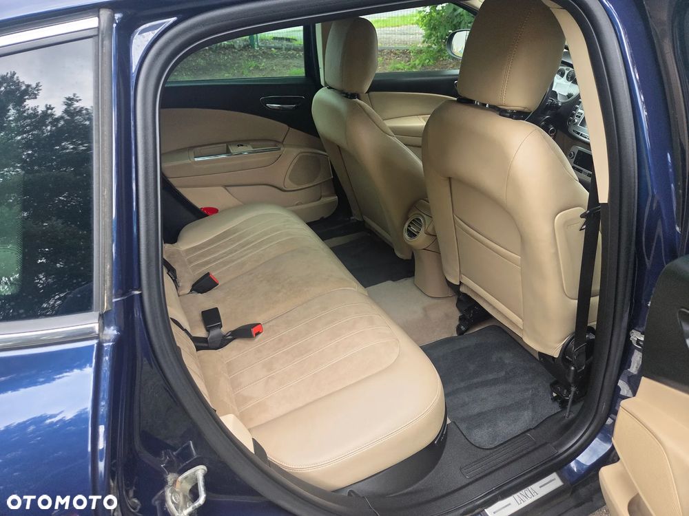 Lancia Delta 1.4 MultiAir 16v Gold - 30