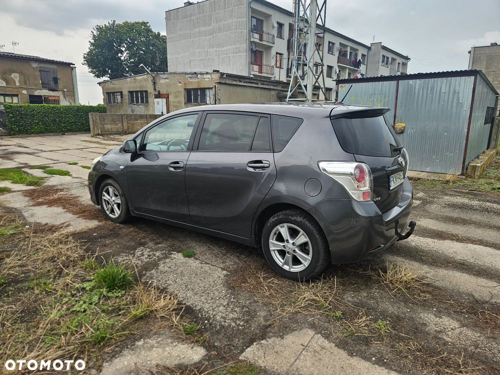 Toyota Verso 2.0 D-4D Sol - 2
