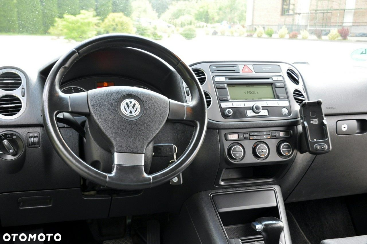 Volkswagen Tiguan - 29