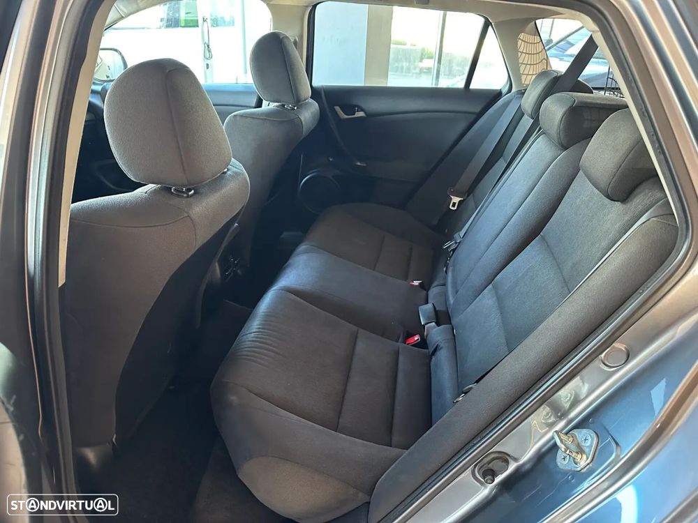 Honda Accord Tourer - 19