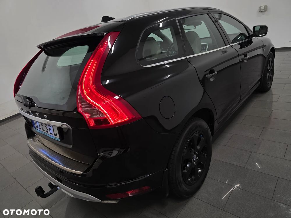 Volvo XC 60 D3 Drive-E Ocean Race - 6