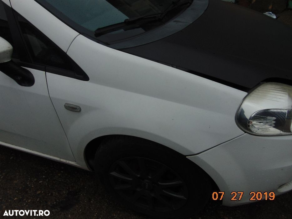 Aripa Fiat Grande Punto 2005-2012 aripi stanga dreapta dezmembrez - 2