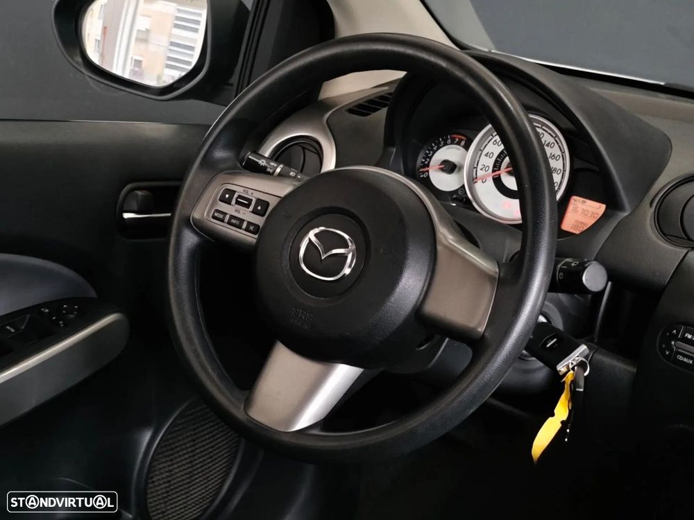 Mazda 2 1.3 MZR Comfort - 32